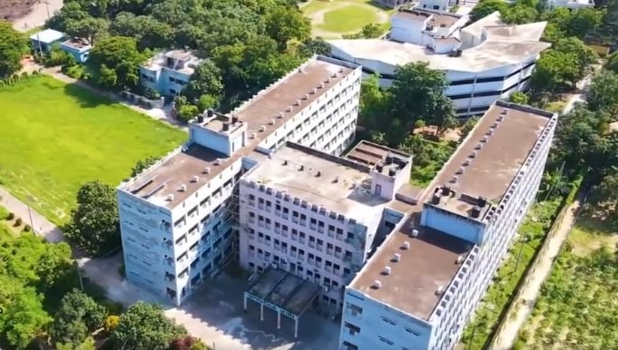 Diploma in Engineering Image